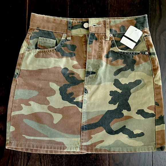Denim camouflage mini skirt - Picture 2 of 2